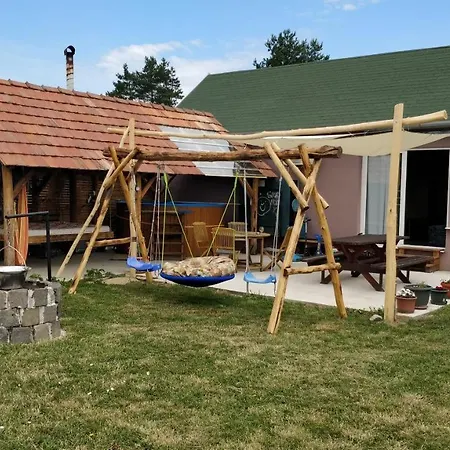 Novakporta Vendeghaz 아파트 Lakhegy