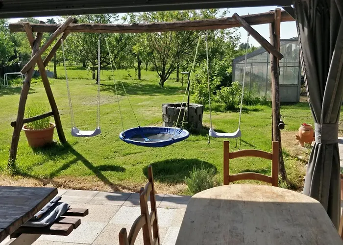 Novakporta Vendeghaz Lakhegy